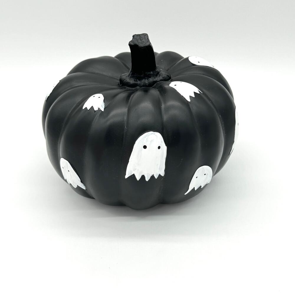 Black & White Halloween Ghost Pumpkin Candy Corn Lane Ghosts New 8” - Picture 6 of 6